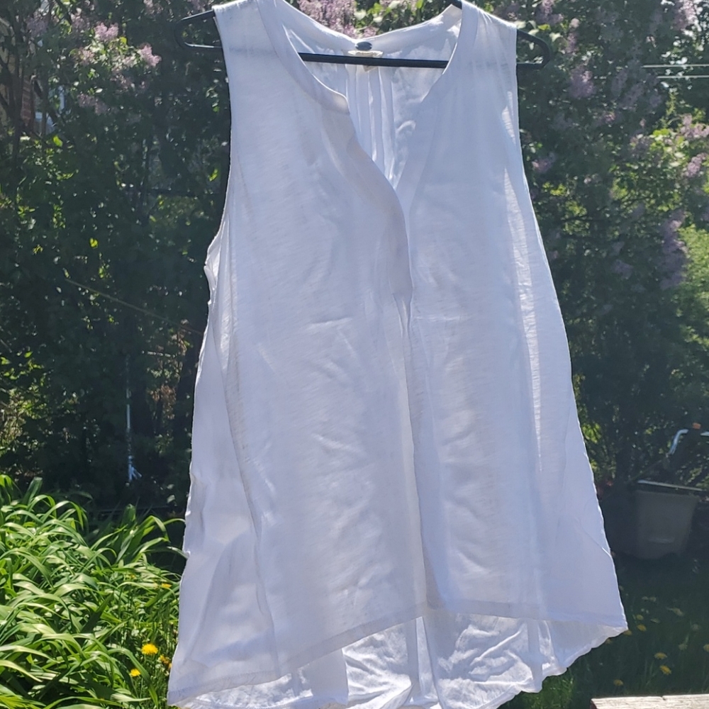 White tank